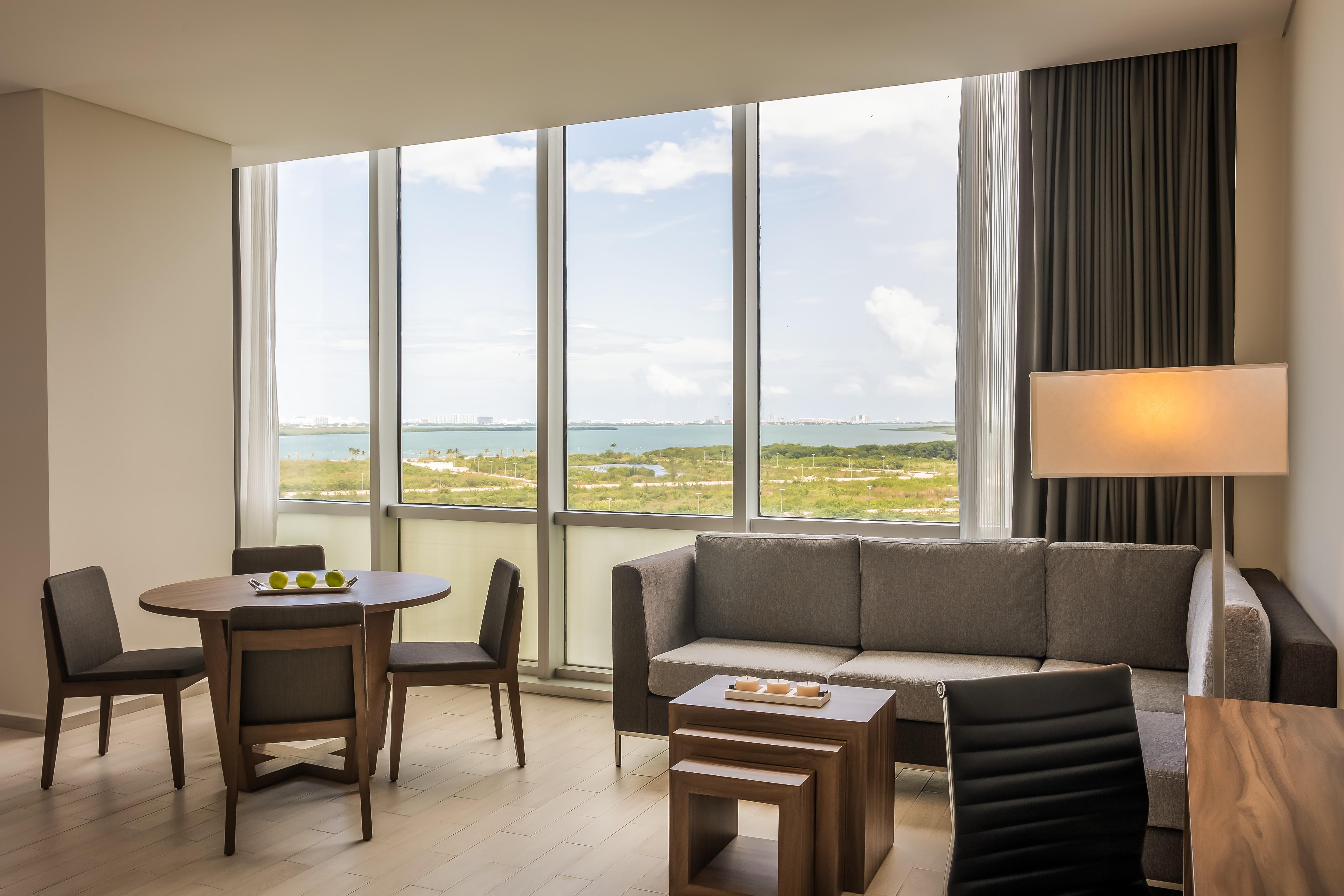 Fiesta Inn Cancun Las Americas Bagian luar foto